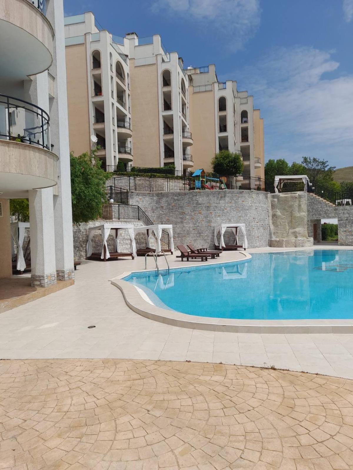Queen'S Garden Balchik Apartment מראה חיצוני תמונה